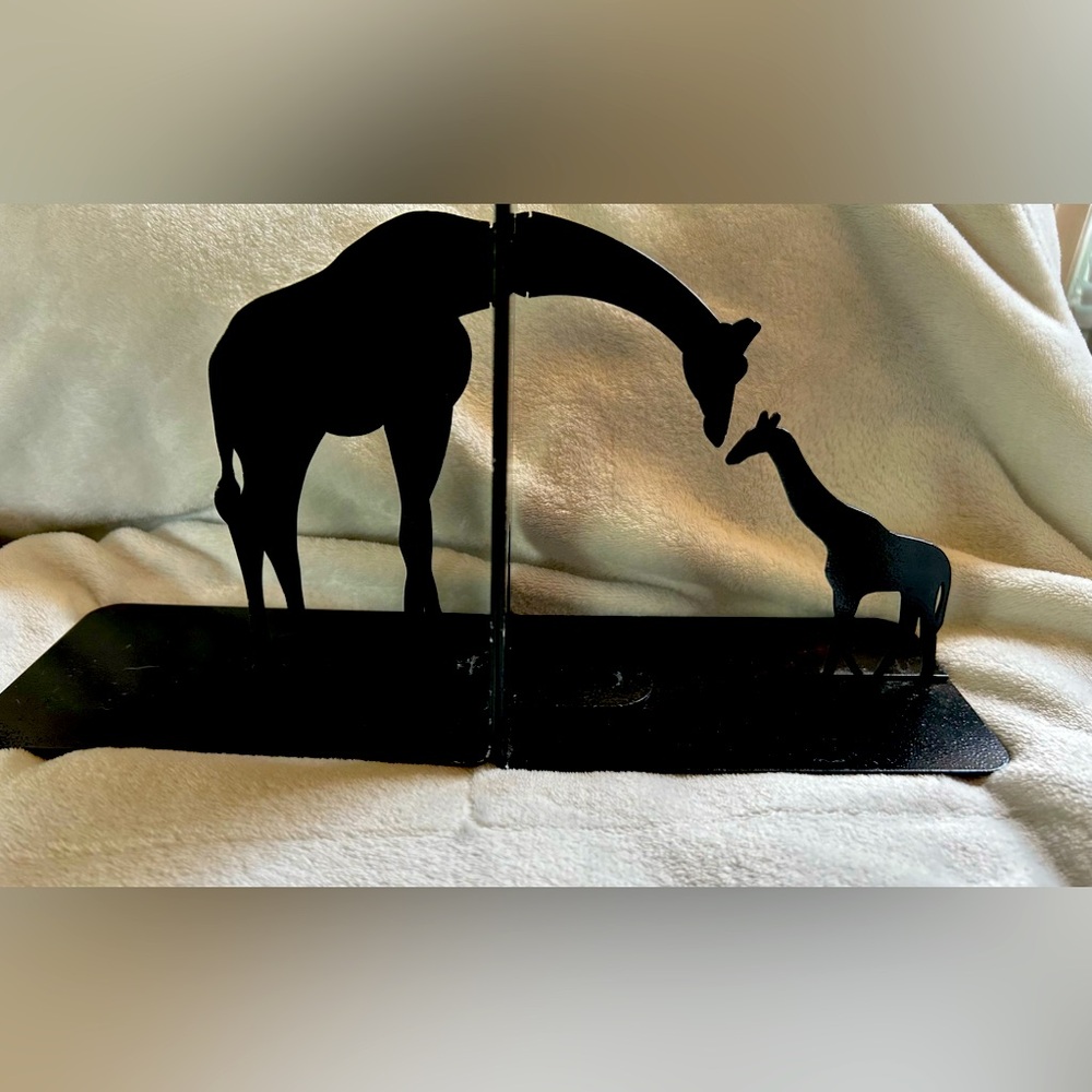 Black Metal Giraffe Book Ends